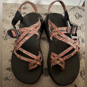 Women’s Chaco size 9